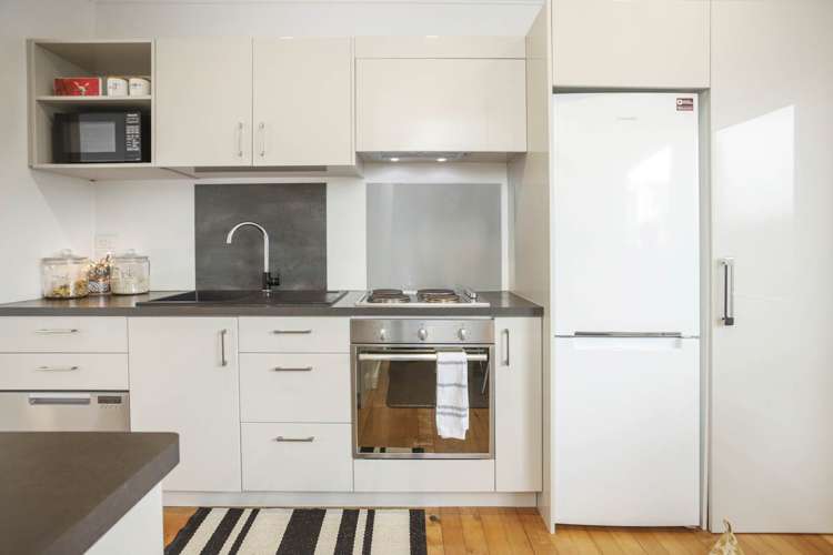 2/161 Long Drive St Heliers_11