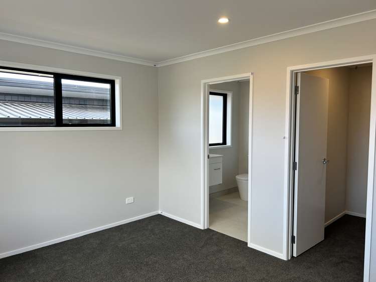57 Anne Burton Warkworth_15