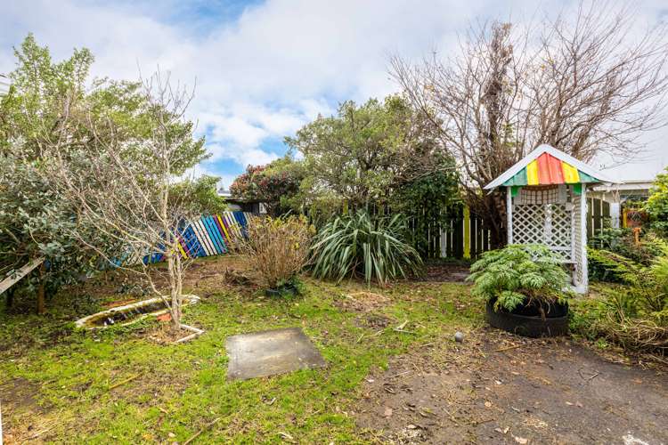 8 Grey Street Waitara_14