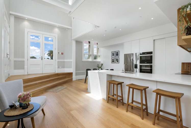 2/16 View Road Mt Eden_4