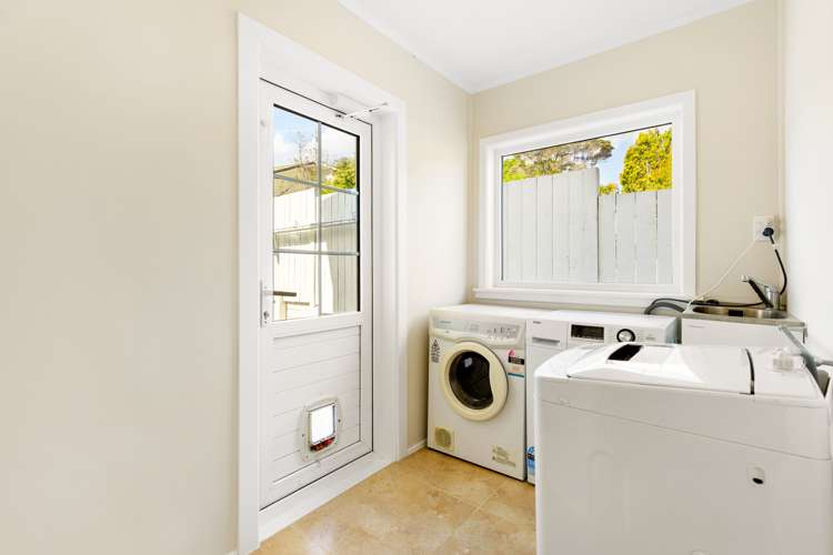 13 Kyle Road Greenhithe_10