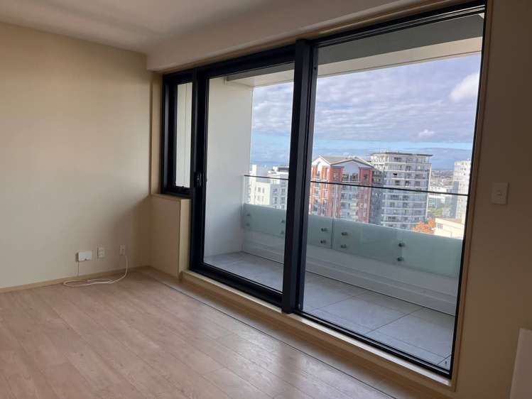 9K/14 Waterloo Quadrant Auckland Central_15