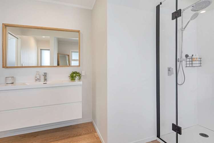 8 James McLeod Road Shelly Beach Helensville_14