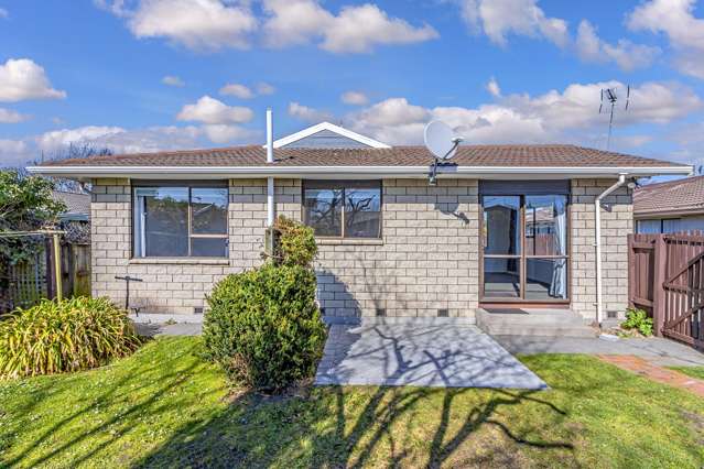 Perfect Starter Home or Investment Opportunity!