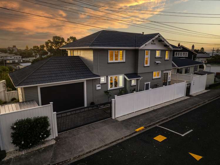 26 Baring Terrace Strandon_25