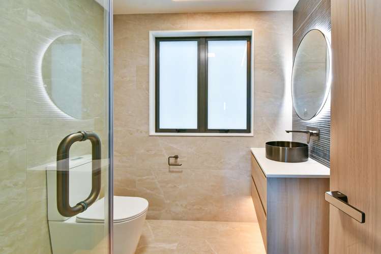 42 Church Road Mangere Bridge_20