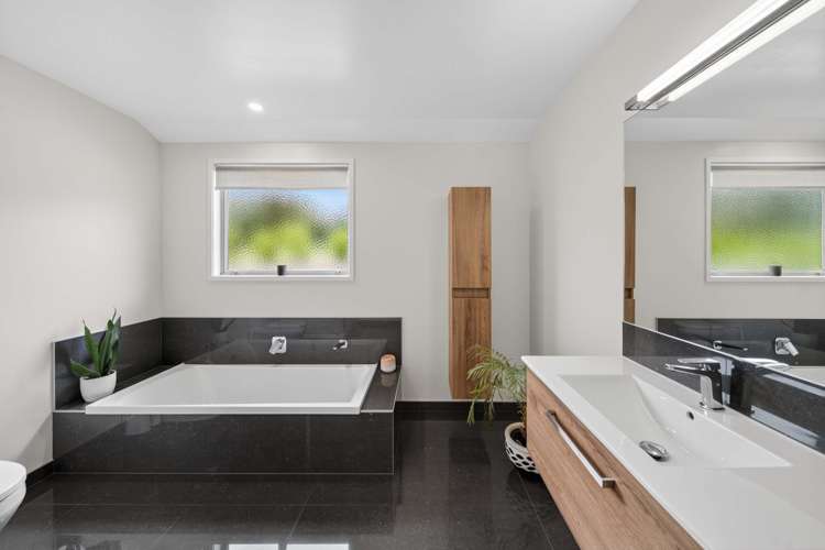 4 Summerhill Dr Papamoa_23