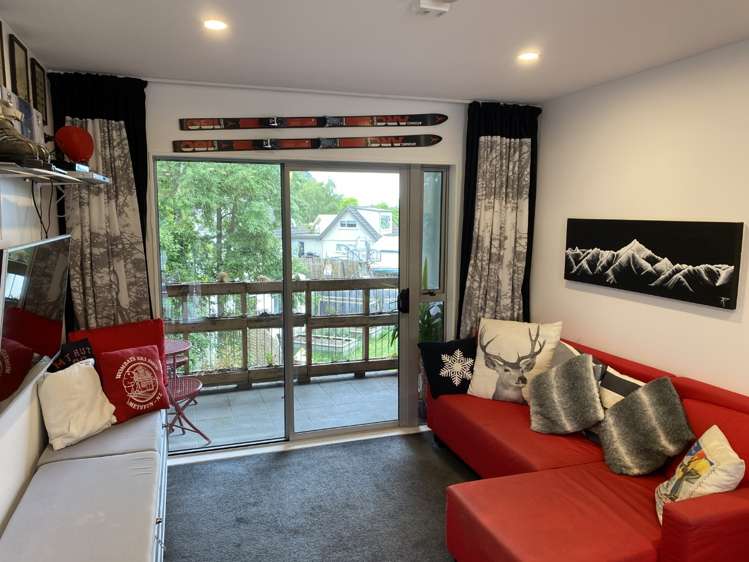 10/13 Plantation Road Wanaka_4