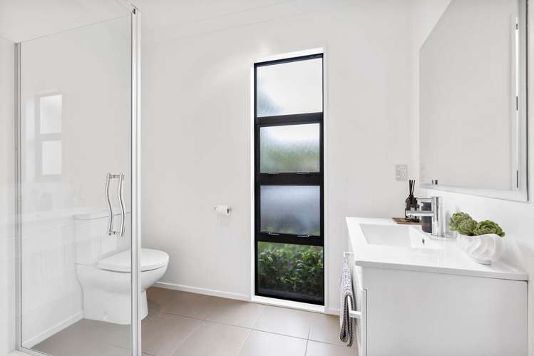 2 Araucana Way Burwood_15