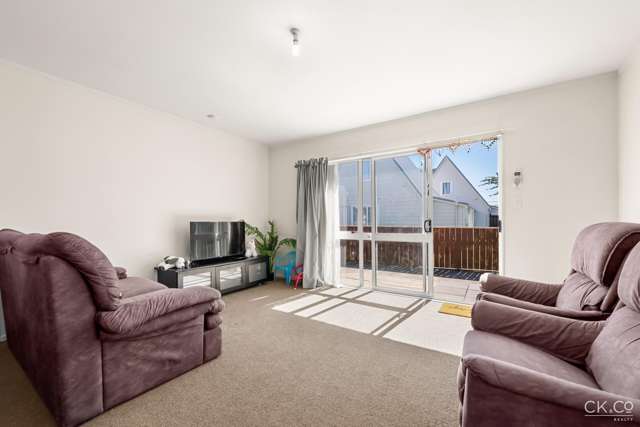3/614 Fergusson Drive Trentham_4