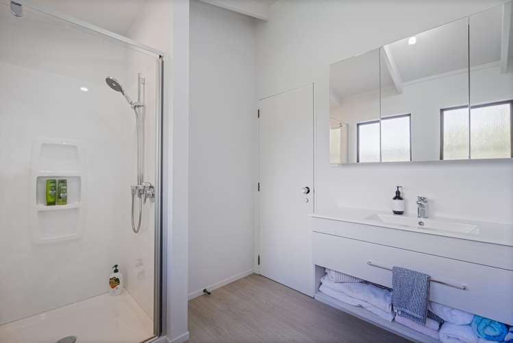 69 Captain Cook Road Cooks Beach_10