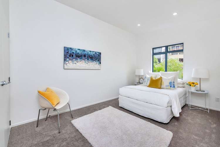 2/12 Pannill Place Oteha_24