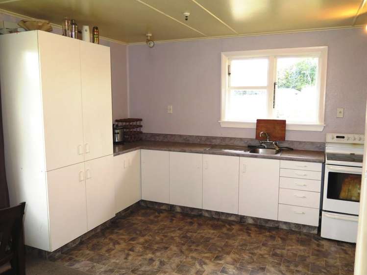 64 Old North Road Marchwiel_11