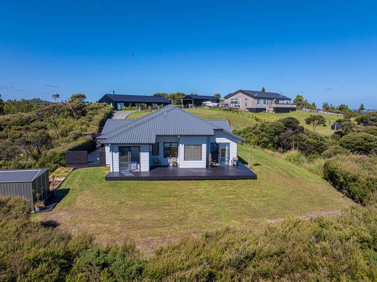 242 Hillcrest Road Wainui_36