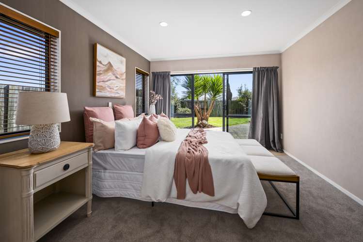 15 Frame Place Owhata_12