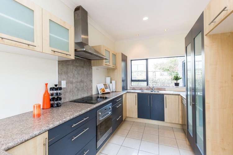 2/27 Akoranga Drive Northcote_6