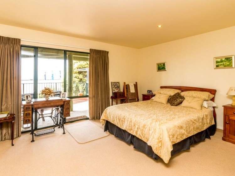 10 Hornsey Road Bluff Hill_11