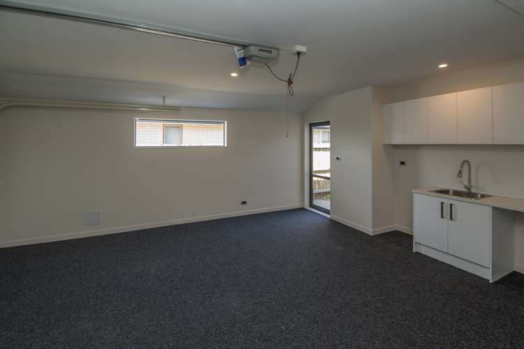 7 James Caird Lane Wigram_13