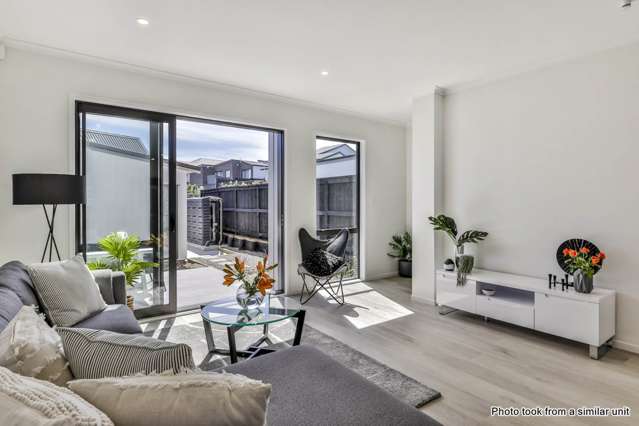 25E Henry Taylor Rise Milldale_4