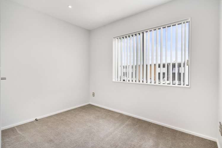 25 Meritage Lane Te Atatu South_13