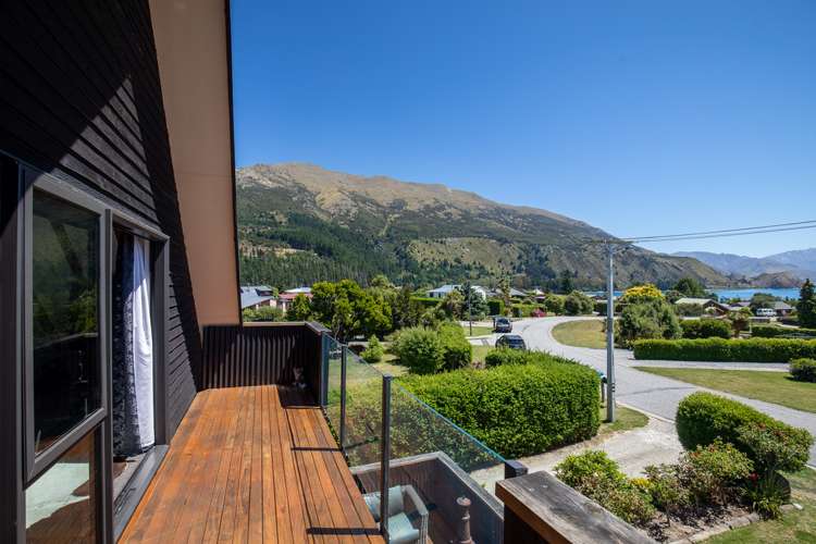 49 Parry Crescent Lake Hawea_14