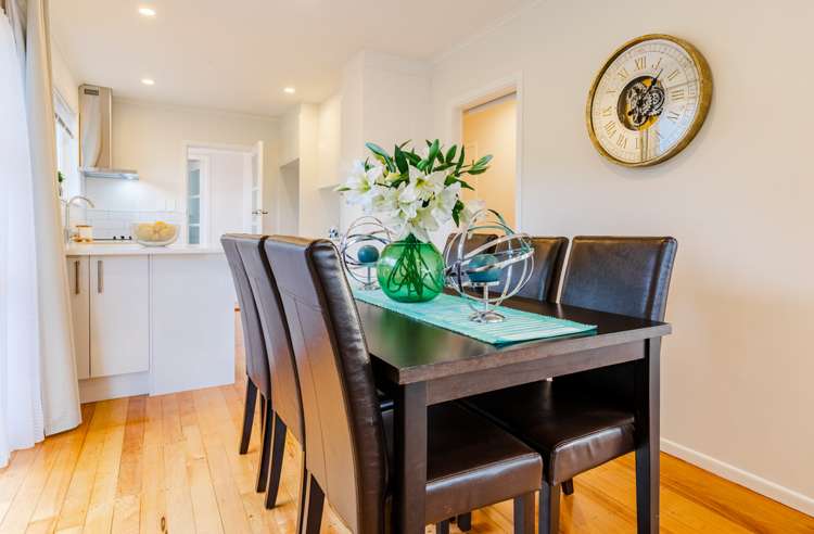 42 Commodore Drive Lynfield_10