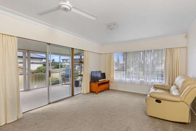 1/103 Florence Avenue Orewa_2