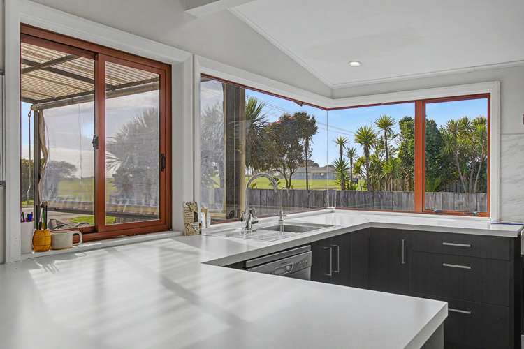 47 Marine Parade Carters Beach_6