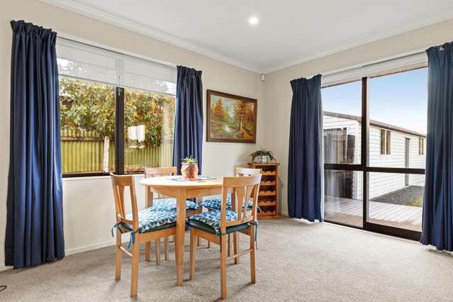 241 Breezes Road Aranui_3