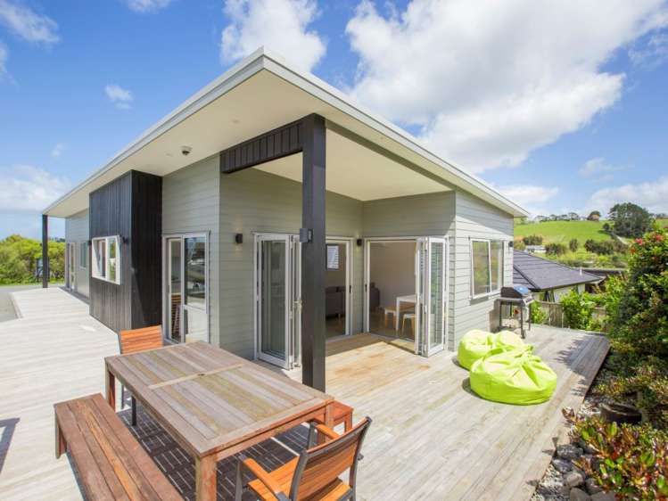 20 Laly Haddon Place Matakana_17