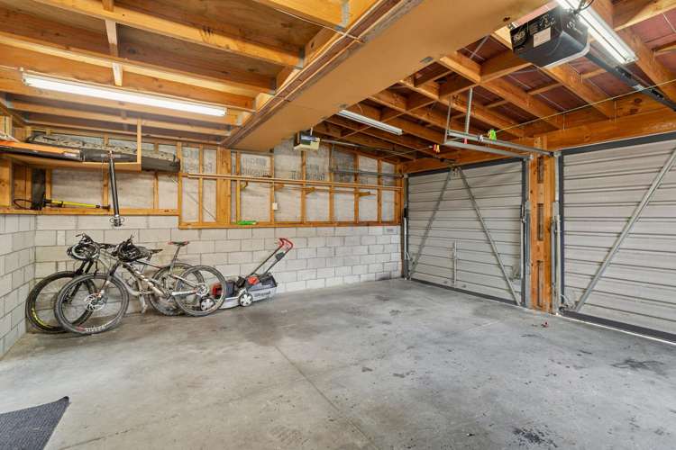 33 Arawata Terrace Fernhill/Sunshine Bay_18