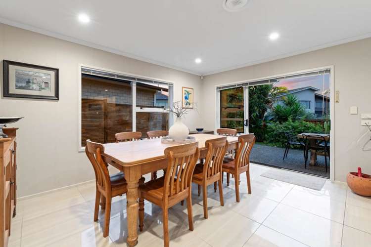 9 Kenley Heights Flat Bush_10