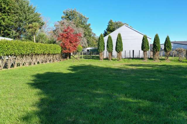 Prime section in Pahiatua with no covenants