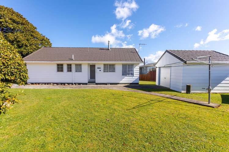 27 George Street Pahiatua_12