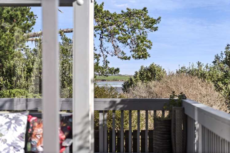 28a Hoylake Place Wattle Downs_18