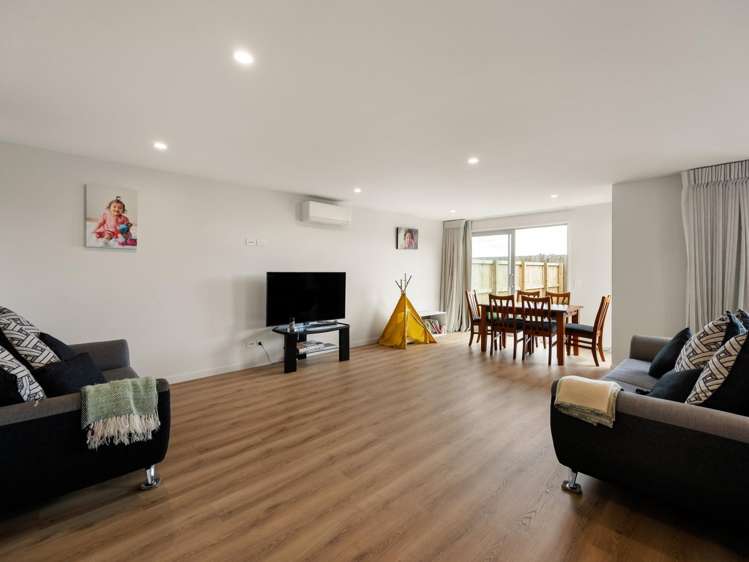 1/6 Kimbolton Street Rototuna North_4
