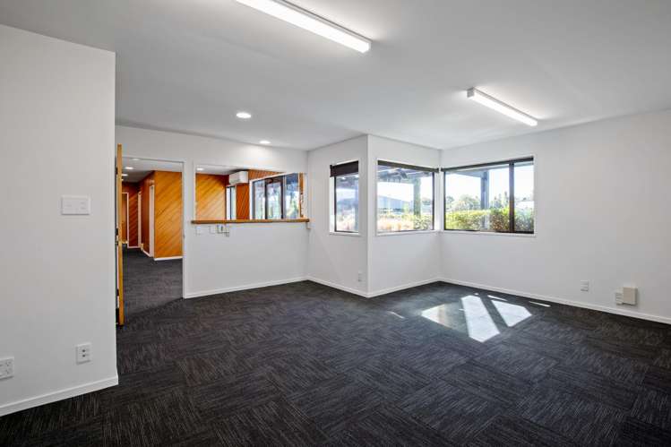 51 West Coast Road Yaldhurst_10