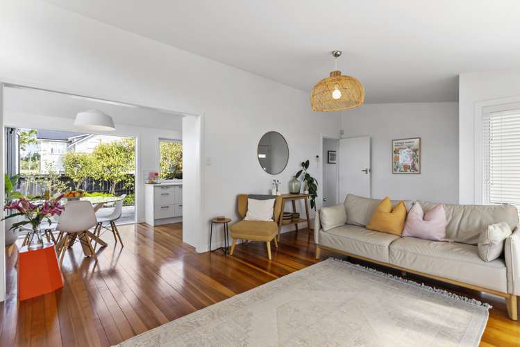 38 Wellesley Road Mangere Bridge_4