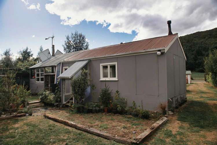 23a Hythe Street Lumsden Surrounds_1