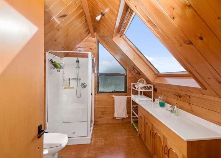 5 Holden Avenue Holdens Bay_24