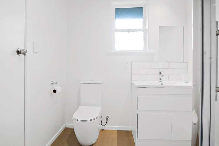 3/82 Portage Road New Lynn_7