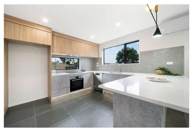 Brand New 3 Bedroom, 2.5 Bathroom Townhouse