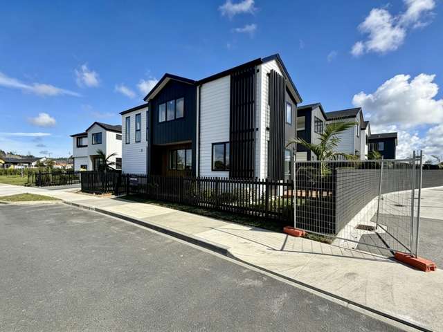 1/73 Te Taruna Drive Milldale_2