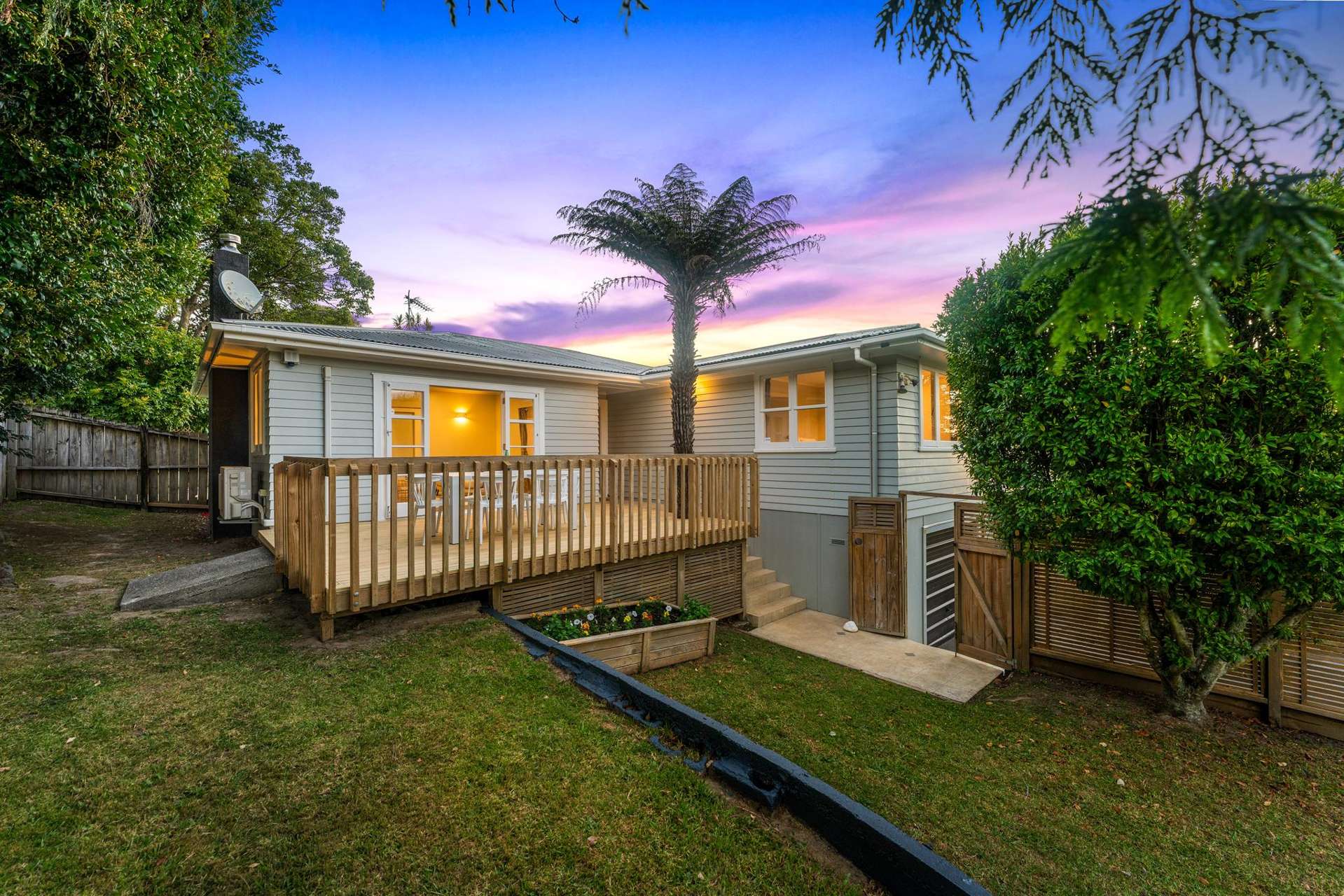 1/12 Selwyn Crescent Forrest Hill_0