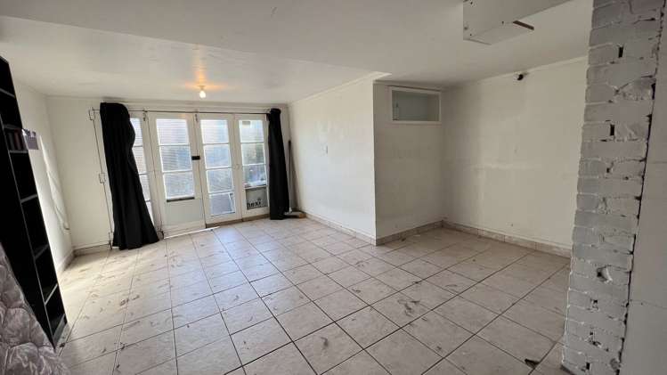 43 Halver Road Hillpark_11