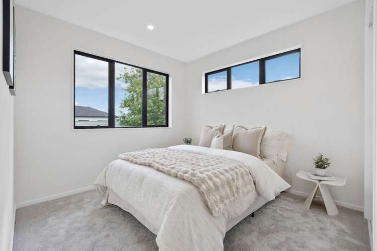 2/129 Arran Road Browns Bay_25