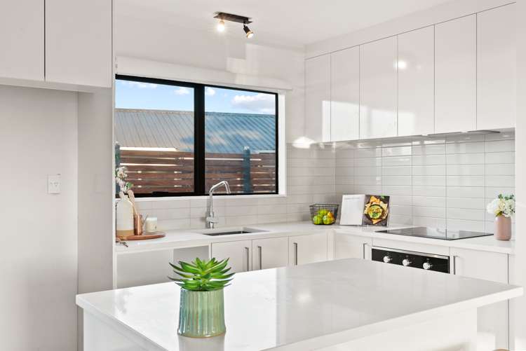 91 Templeton Place Clendon Park_6