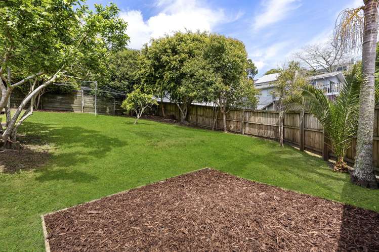 77 Vandeleur Avenue Birkdale_12