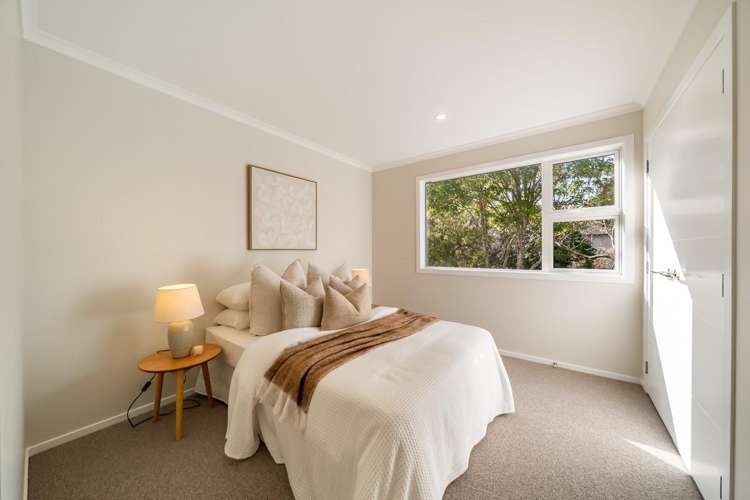 70a Heretaunga Square Silverstream_32