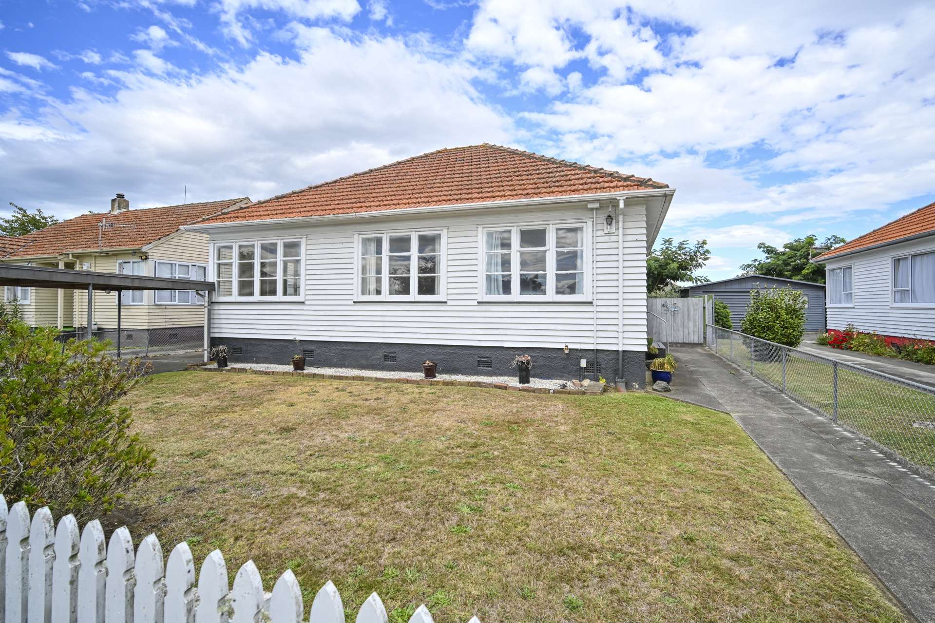 819 Kowhai Street Mahora_0